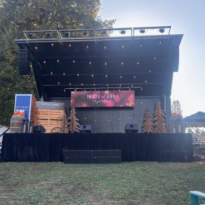 Wenger Showmobile 28X16ft Mobile Stage